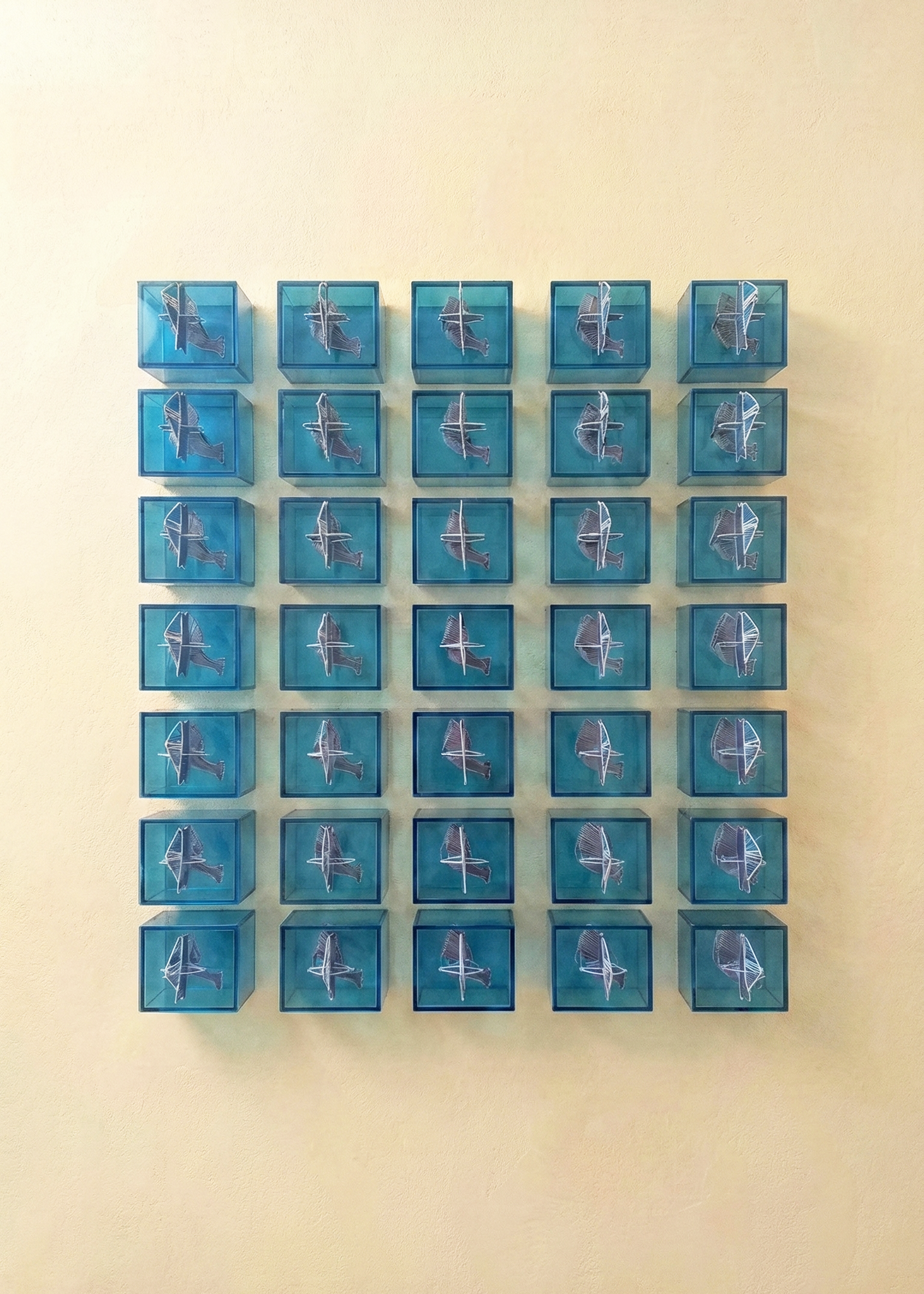 Amwaaj Acrylic Box – Gergaian (قرقيعان)